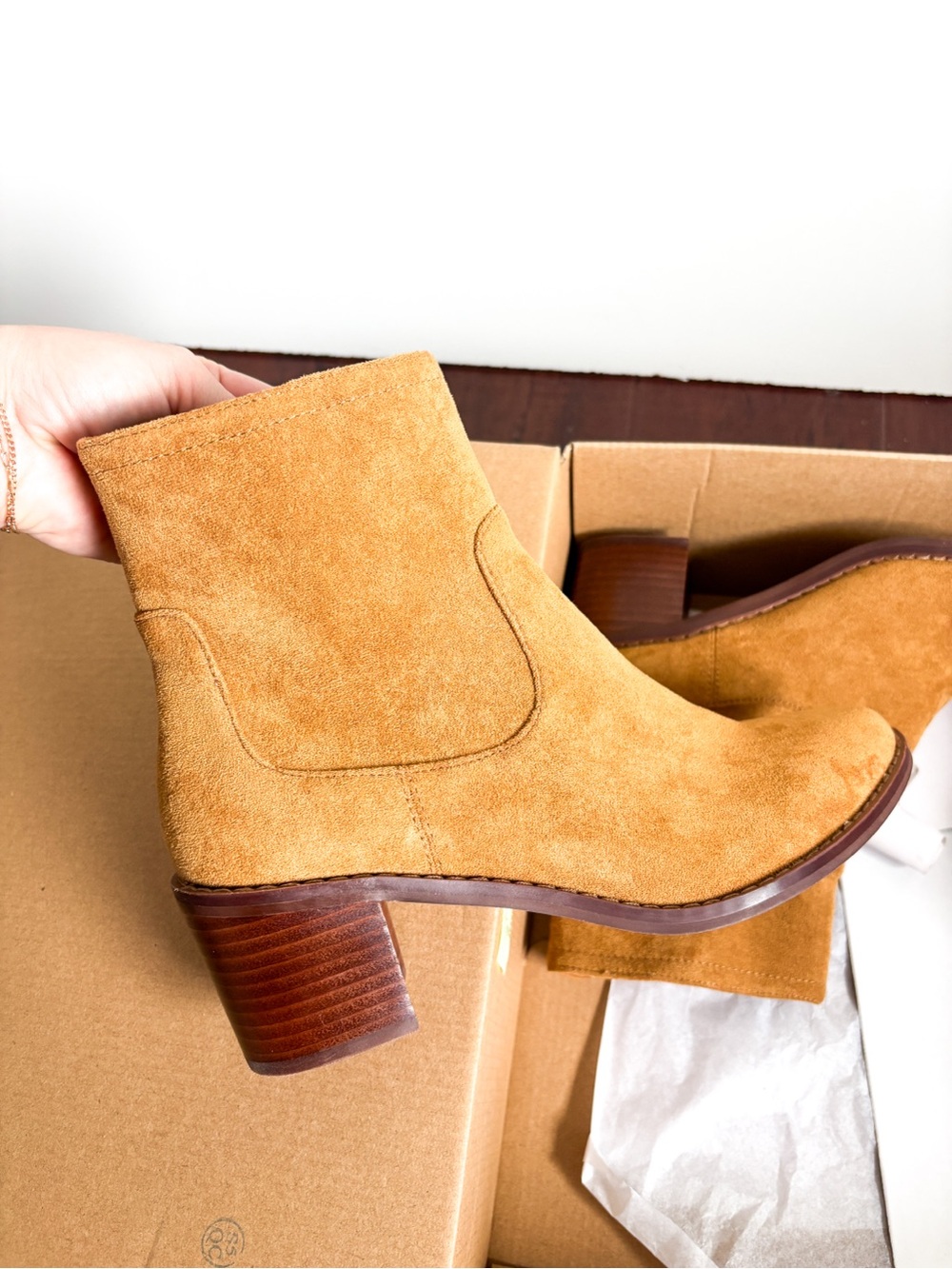 J. Crew NIB Women's Western Suede Ankle Boots in Camel - Picture 2 of 8